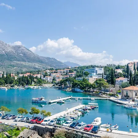 & Mihajica- Two Bedroom With Balcony And Sea View شقة