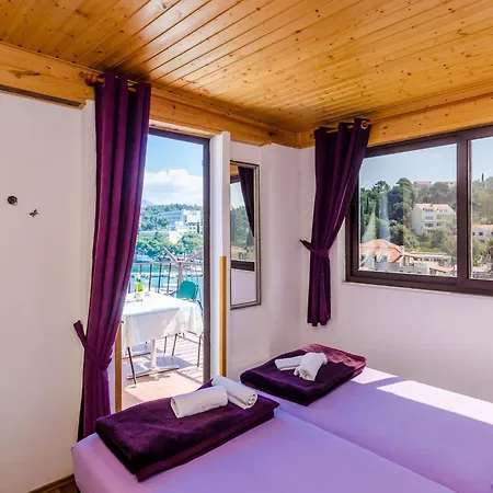 شقة & Mihajica- Two Bedroom With Balcony And Sea View *