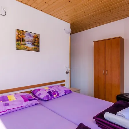 & Mihajica- Two Bedroom With Balcony And Sea View 察夫塔特