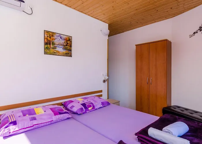 & Mihajica- Two Bedroom With Balcony And Sea View Cavtat