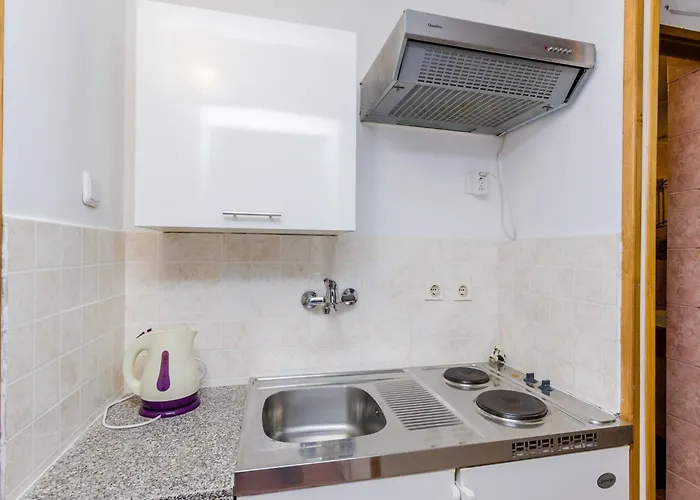 & Mihajica- Two Bedroom With Balcony And Sea View